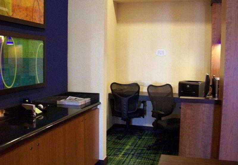 Fairfield Inn And Suites By Marriott Strasburg Shenandoah Valley Exteriör bild