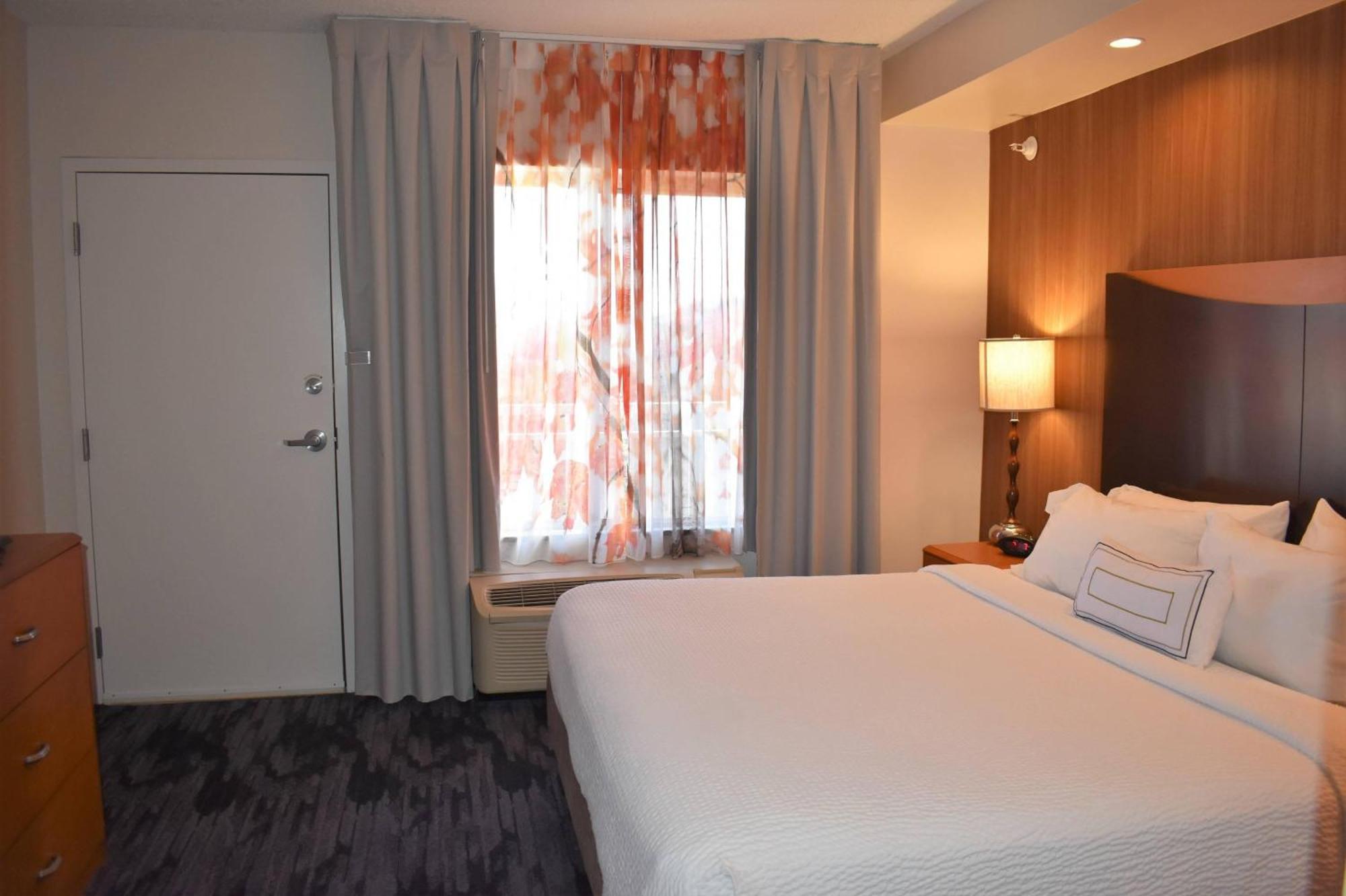 Fairfield Inn And Suites By Marriott Strasburg Shenandoah Valley Exteriör bild