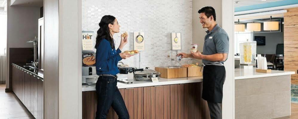 Fairfield Inn And Suites By Marriott Strasburg Shenandoah Valley Exteriör bild
